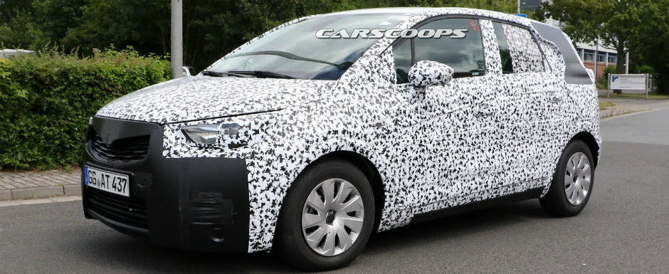 Crossover numai la exterior. Noul Opel Meriva a fost surprins din nou in teste