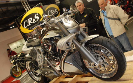 CRS DUU Cruiser s-a lasat admirat la EICMA