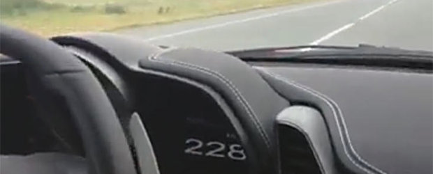 Cu 228 km/h pe centura Craiovei, la bordul unui Ferrari 458 Italia!