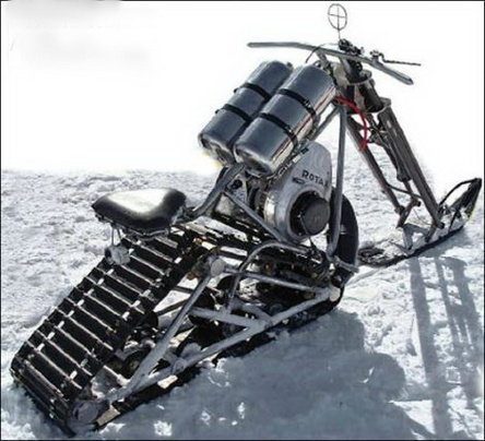 Cu chopper-ul in Antartica: McMurdo's Snowchopper