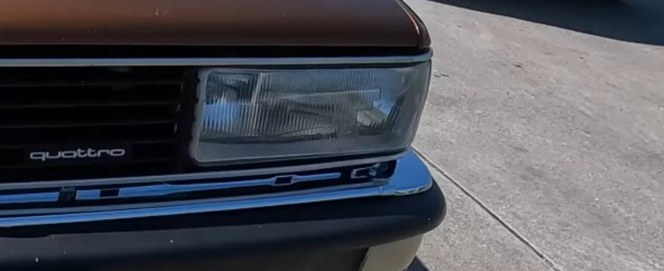 Cu niste jante mai mici ar fi fost sleeper-ul perfect. Modelul din 1990 are motor de 480 de cai si prinde 242 km/h in linie dreapta Cu niste jante mai mici ar fi fost sleeper-ul perfect. Modelul din 1990 are motor de 480 de cai si prinde 242 km/h in linie dreapta