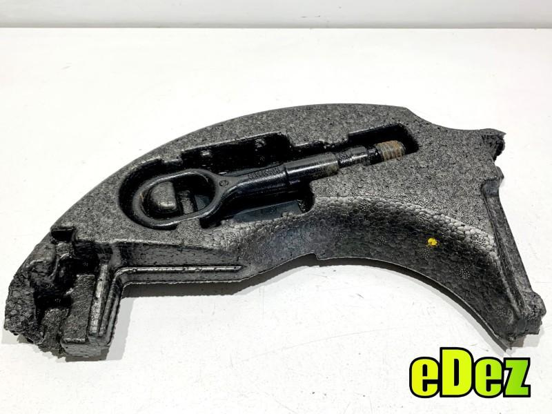 Cui / carlig tractare cu suport Audi A6 (2010-2018) [4G2, C7] 4G0012109A