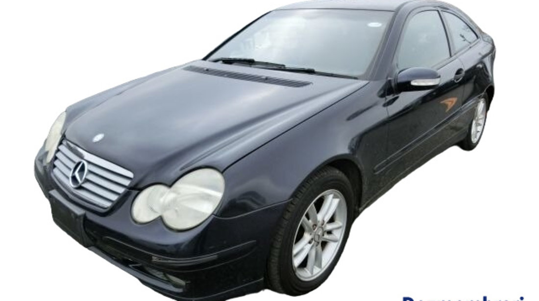 Cui tractare Mercedes-Benz C-Class W203/S203/CL203 [2000 - 2004] Coupe 3-usi C 180 MT (129 hp)