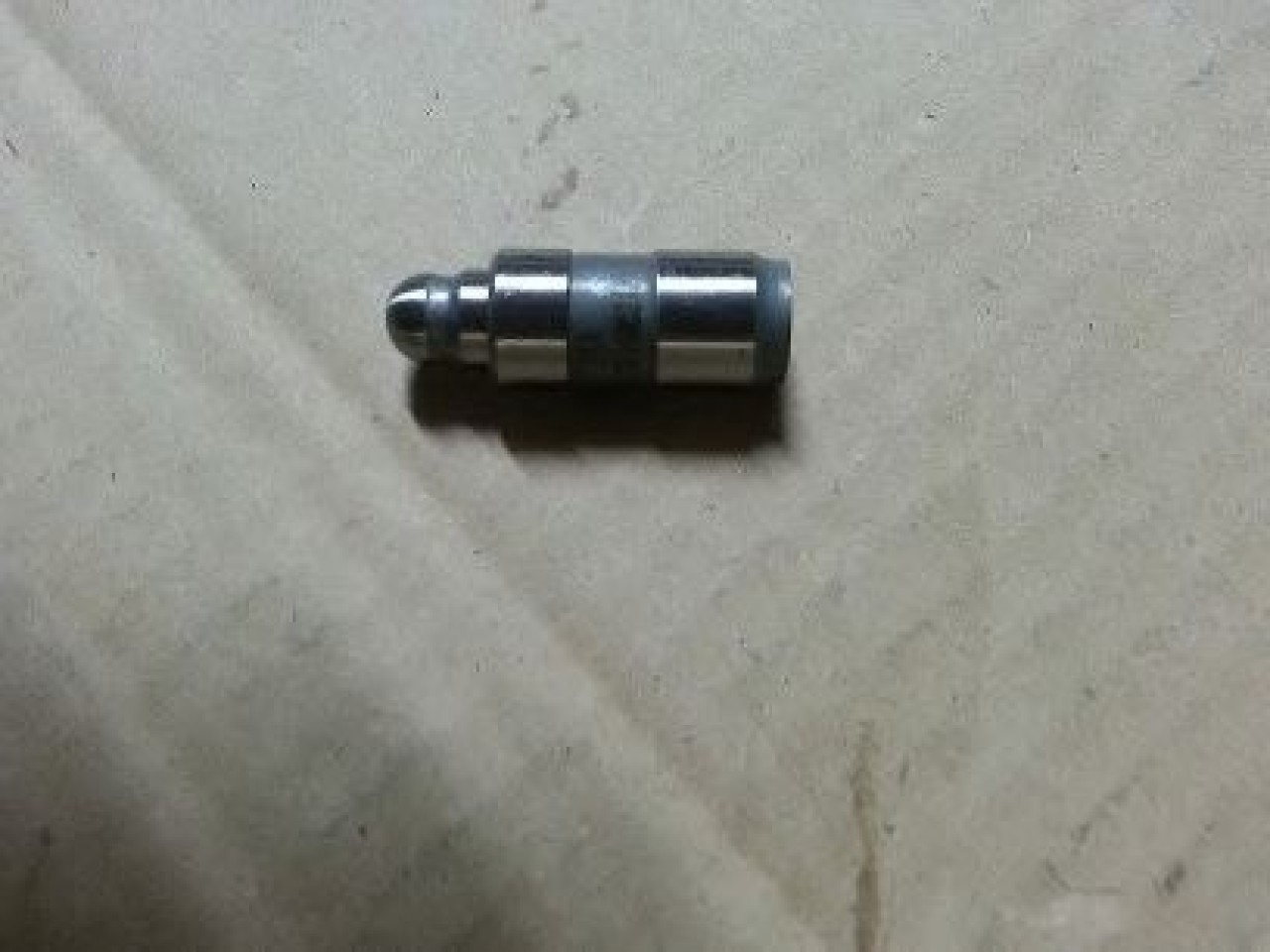 Culbutor supapa AUDI A8 (4E) (2002 - 2010) BUGIAD BSP24372 piesa NOUA