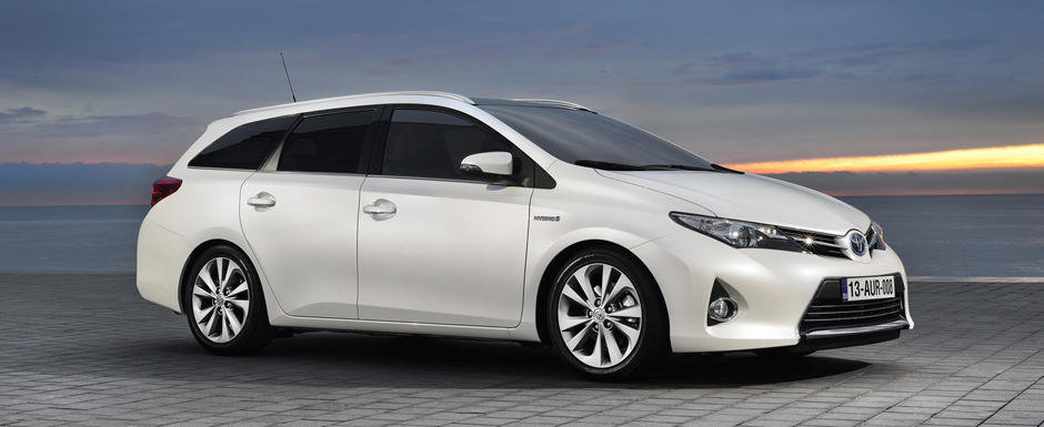 Cum arata noua Toyota Auris Touring Sports Cum arata noua Toyota Auris Touring Sports