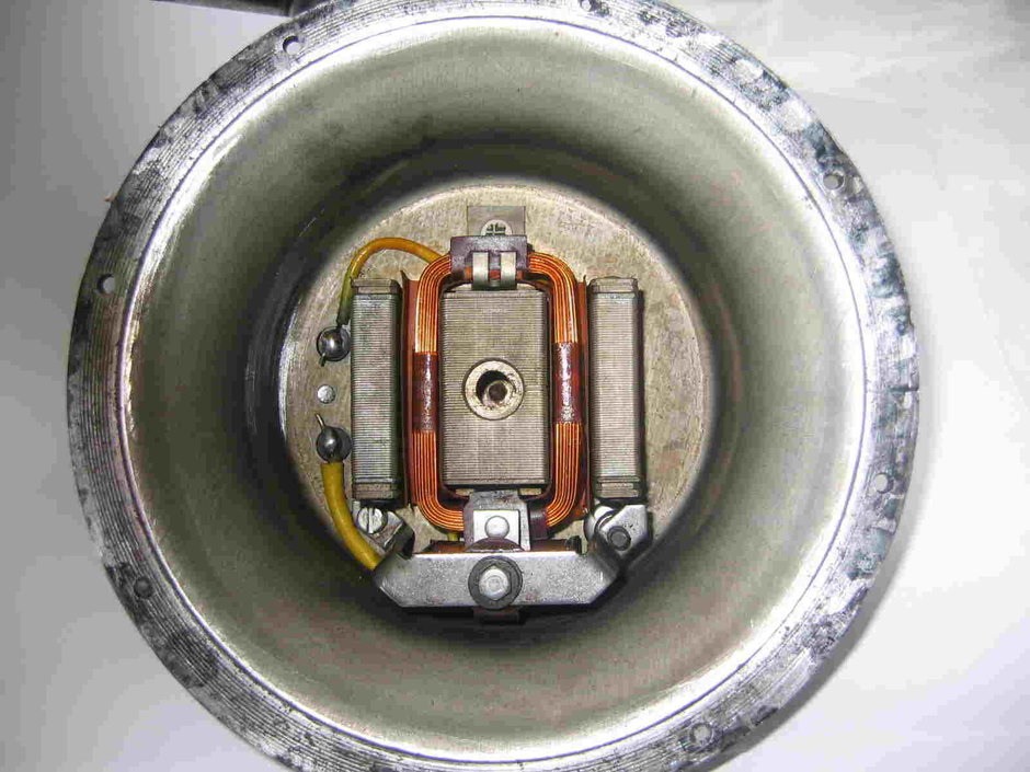 Flash Neglect To deal with Pe cat de mic, pe atat de necunoscut: Cum functioneaza claxonul masinii noastre? Flash Neglect To deal with Pe cat de mic, pe atat de necunoscut: Cum functioneaza claxonul masinii noastre?