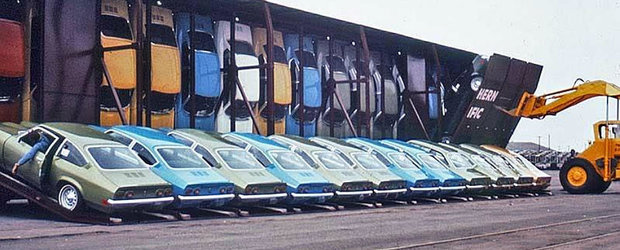 Cum isi transporta General Motors masinile in anii '70