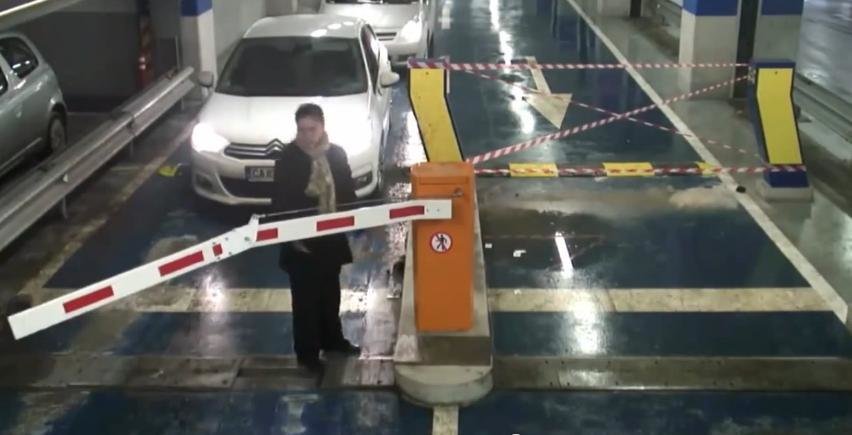 Cum sa iesi din parcarea subterana, varianta Ei Cum sa iesi din parcarea subterana, varianta Ei
