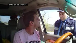 Cum sa te faci de ras in fata unui politist