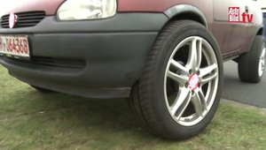 Cum sa-ti transformi micul Opel Corsa intr-un SUV decapotabil