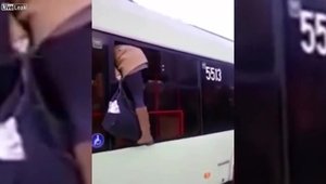 Cum scapi de amenda RATB - versiunea ruseasca