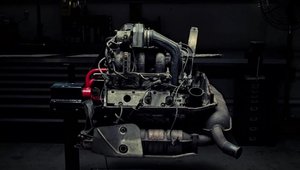 Cum se dezasambleaza un motor de Porsche Carrera 3.2 ?