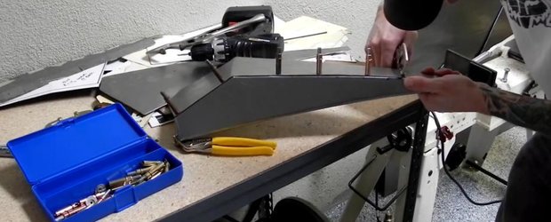 Cum se fabrica un rezervor custom Chapell pentru motocicleta