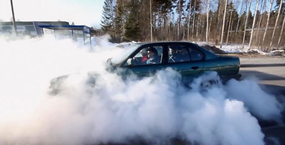 Cum se sarbatoreste sfarsitul iernii in Suedia: cu un BMW M5 de 1000cp