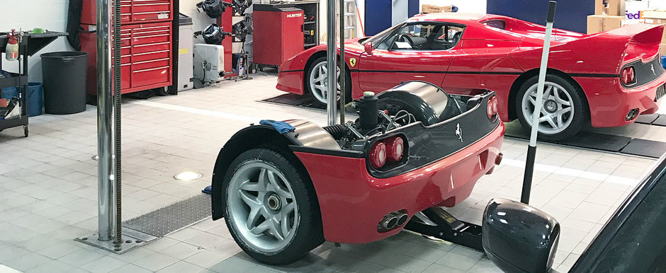 Cum se schimba ambreiajul unui Ferrari F50? VIDEO cu cel mai tare schimb de ambreiaj de pe internet