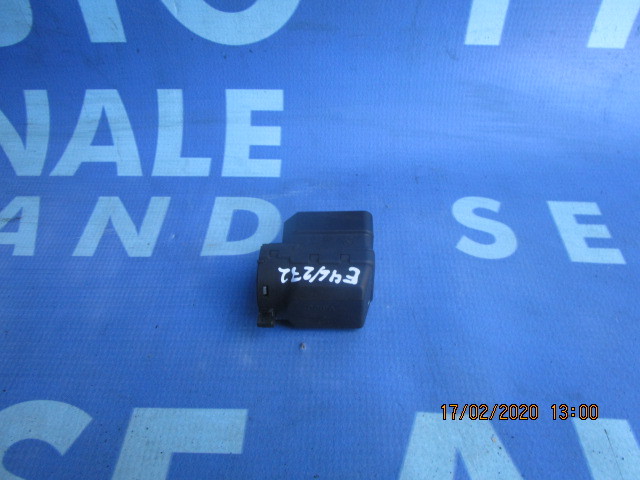 Cupla contact BMW E46 2000;  6901961