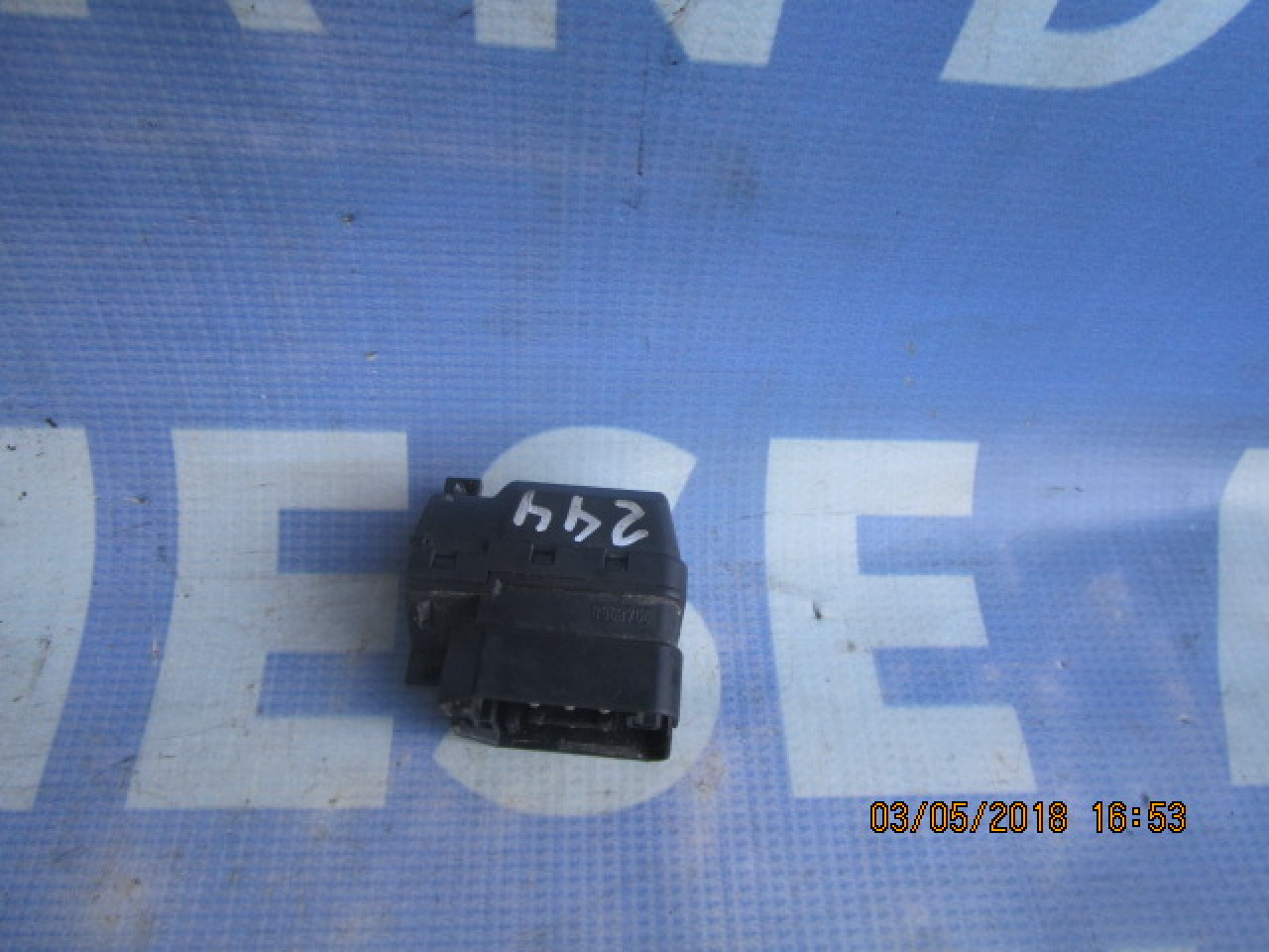 Cupla contact BMW E53 X5 ;  8363706