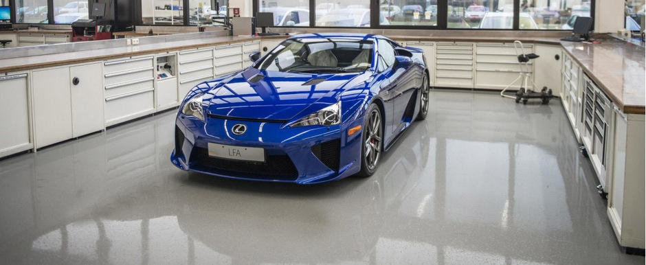 Curiozitatea Zilei: Cum se desfasoara revizia unui Lexus LFA?