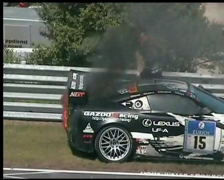 Cursa in flacari pentru Lexus LF-A Cursa in flacari pentru Lexus LF-A