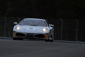 Curse cu masini Ferrari pe