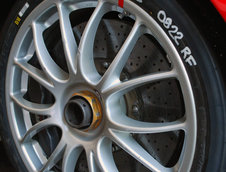 Curse cu masini Ferrari pe