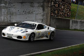 Curse cu masini Ferrari pe