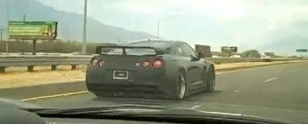Curse de strada: Nissan GT-R de 750 cp vs. Ferrari 458 Italia