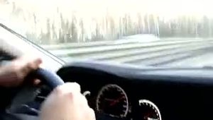 Curse ilegale in Rusia: Mercedes CL63 AMG by Kleeman versus Mercedes SLR McLaren
