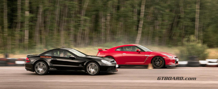 Curse Legale: Nissan GT-R si Mercedes SL65 AMG Black Series, fata-n fata la linia de start Curse Legale: Nissan GT-R si Mercedes SL65 AMG Black Series, fata-n fata la linia de start