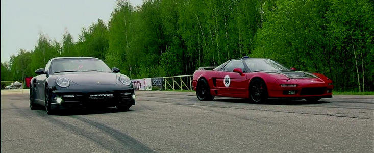 Curse Legale: Un Porsche 911 Turbo S si-o Honda NSX se-ntrec la Moscow Unlim 500+