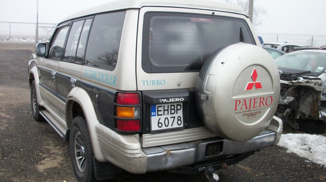 Cutie automata mitsubishi pajero din anul 1998 2 5 td motor tip 4d56