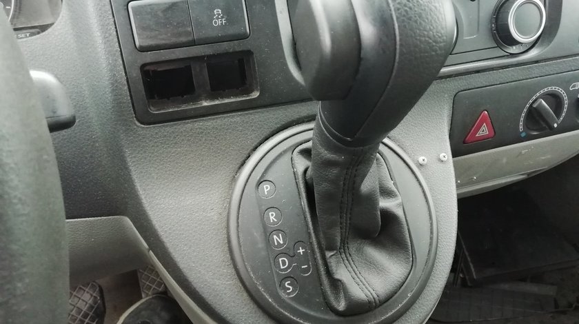 Cutie automata vw T5 facelift motor 2.0 TDI Cod CCH Euro 5