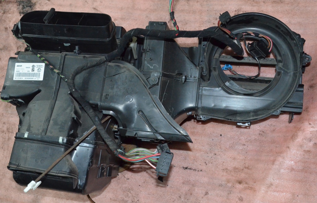 Cutie carcasa aeroterma Polo 9N / 6Q0819875C