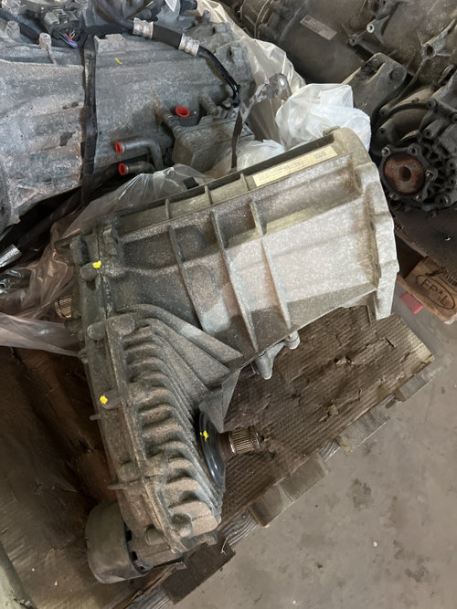 Cutie de transfer diferential fata VW Touareg sedan 2017 (cod intern: 242775)
