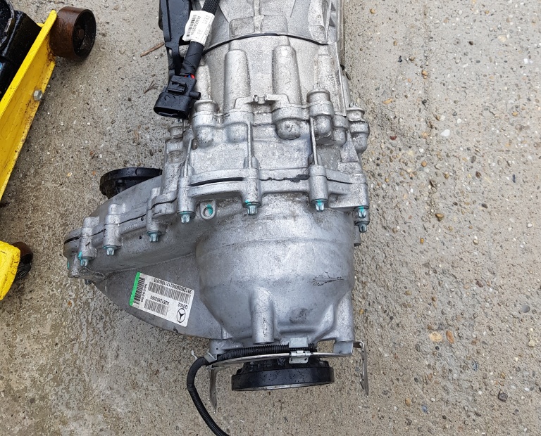 Cutie de transfer MERCEDES ML w166 2.2CDI cod A2512800900 A2512802800