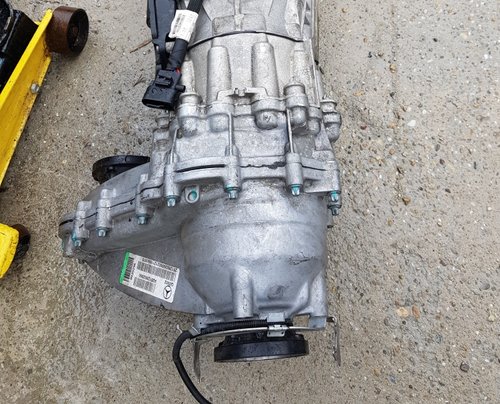 Cutie de transfer MERCEDES ML w166 2.2CDI cod A2512800900 A2512802800