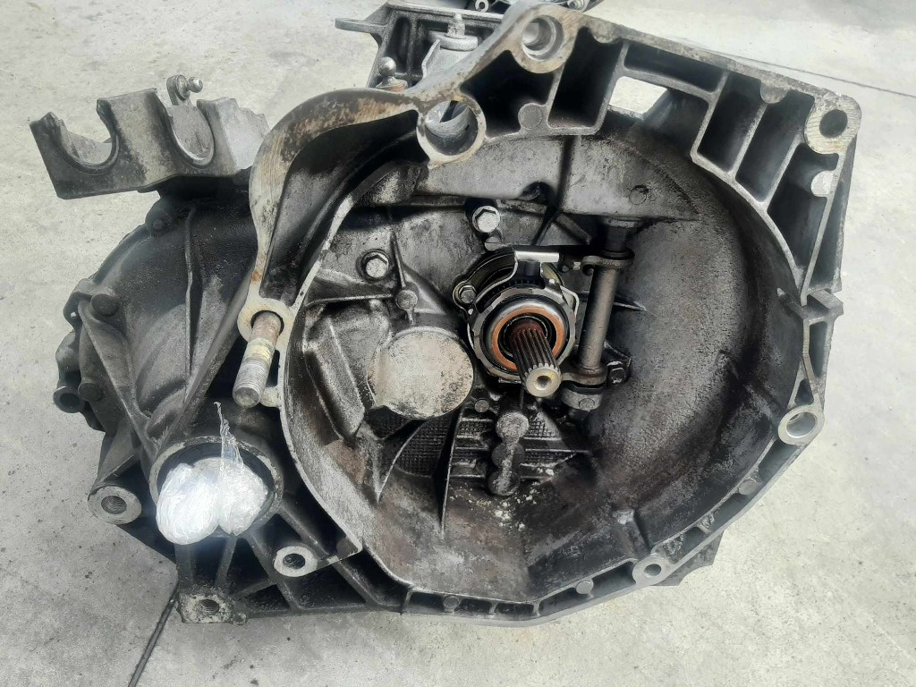 Cutie de viteza manuala 1.3 d multijet 199a2000 fiat grande punto doblo