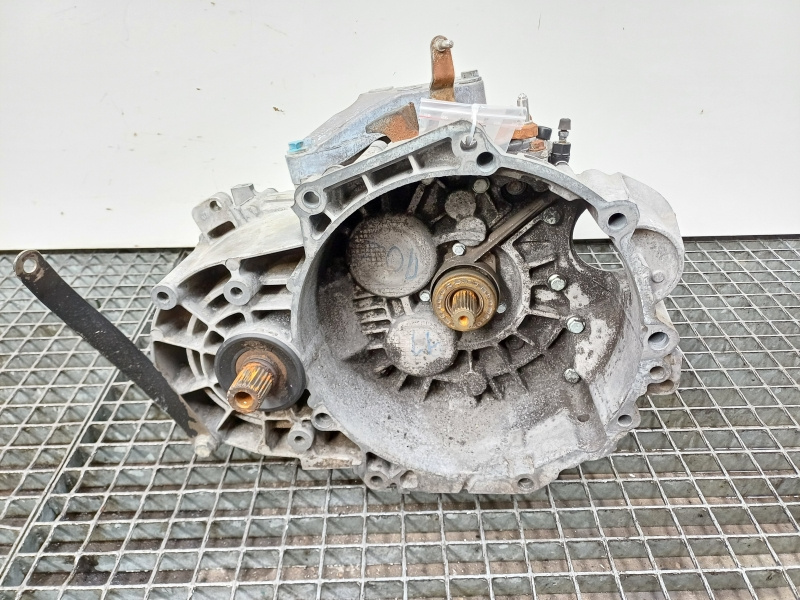 Cutie de viteza manuala, cod GNE, Vw Touran (1T1, 1T2) 2.0 TDI, 6 vit man (pr:110747)