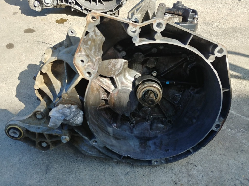 Cutie de viteze 1.0b m1dd ford focus 3 cv6r7002pf