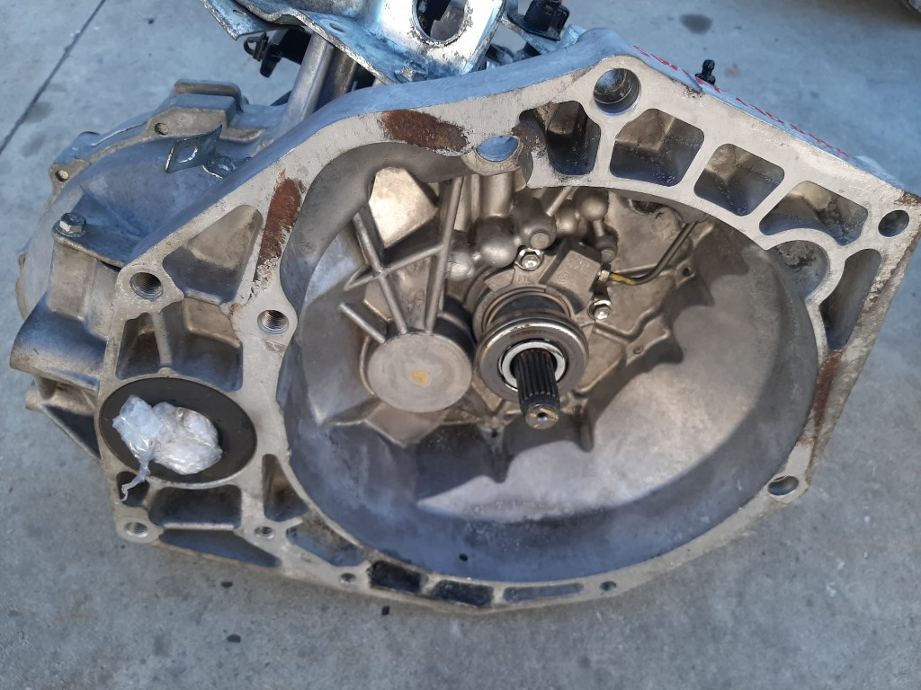 Cutie de viteze 1.3 d d13a suzuki swift 2004-2011