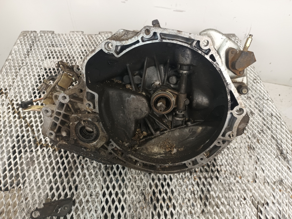 Cutie De Viteze 5 Plus 1,Manuala Daewoo CIELO 1994 - 1997 Benzina 90375354