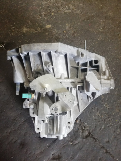 Cutie De Viteze 6 Plus 1,Manuala Dacia DUSTER 1 (HS) 2010 - 2017 Motorina