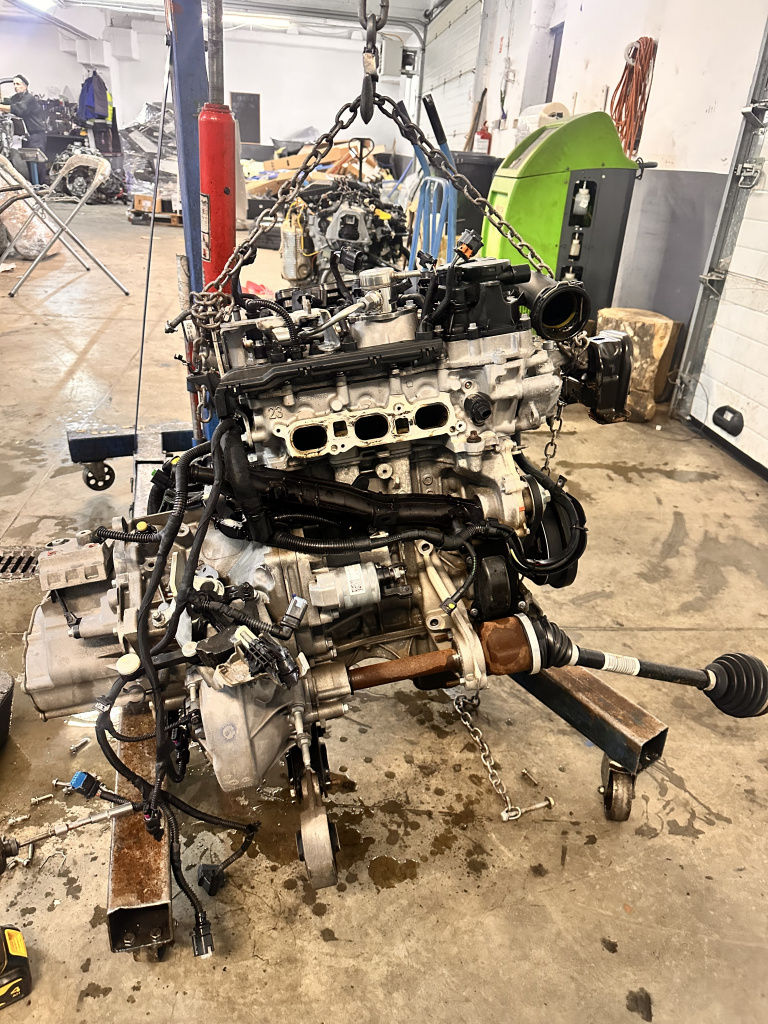 Cutie de viteze 6 trepte Opel Crossland X 1.2 Benzina 2019, -