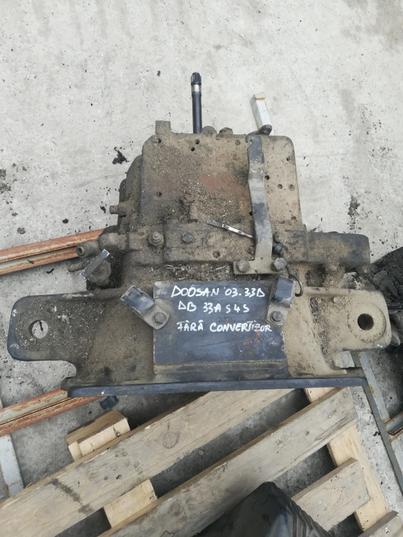 Cutie De Viteze Daewoo / Doosan D30S-3 2000 - 2010 Motorina