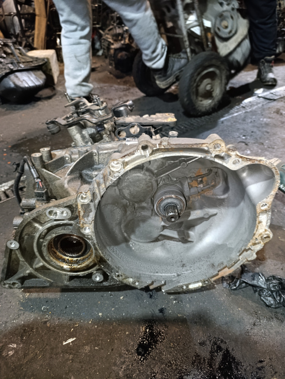 Cutie De Viteze Hyundai Tucson (Jm) 2004-2010 2.0 Crdi Tractiune Integrala D4Ea-F Motorina 6 Plus 1 Manuala