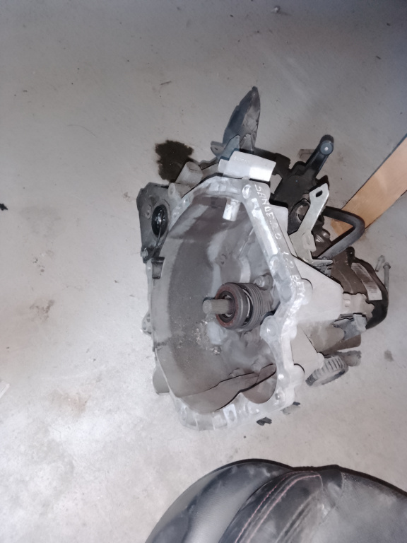 Cutie de viteze in 5 trepte Dacia Sandero 2 1.0 Benzina 2018, JH3398