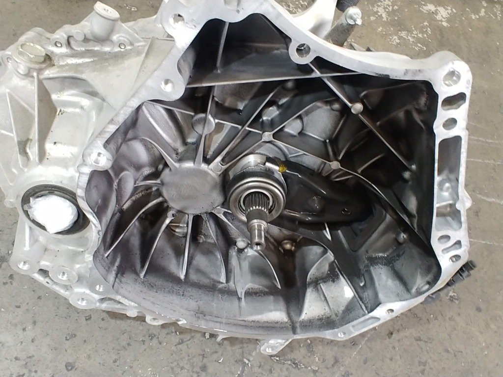 Cutie de viteze manuala 2.0b pe skyactiv mazda cx-3 2021 1th1111839 g3 fa c6740