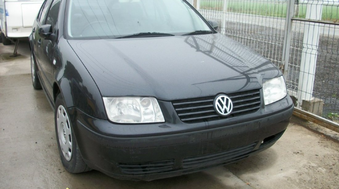 Cutie de viteze manuala 5 1 trepte Volkswagen Bora an 2000 motor 1 9tdi