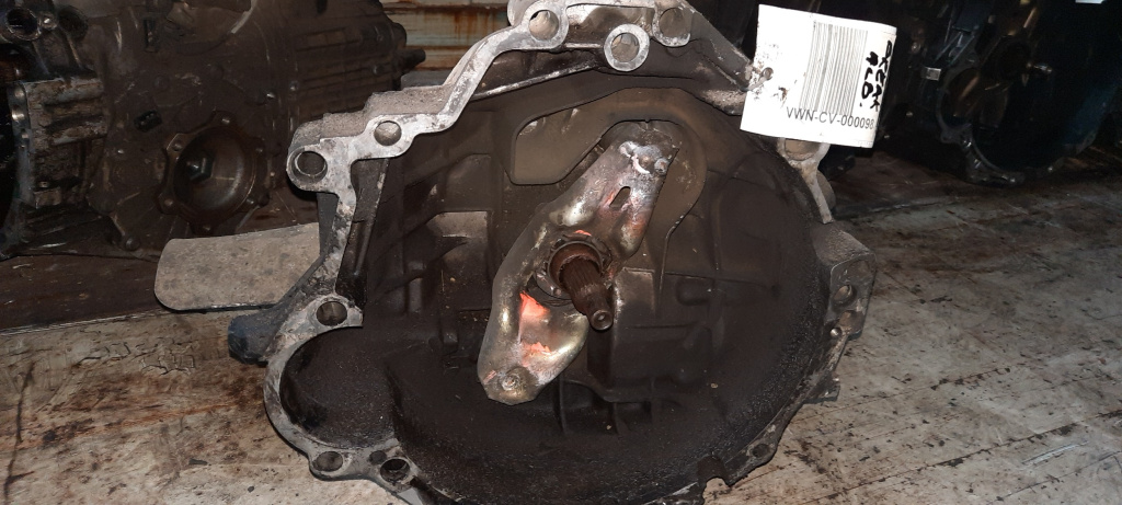 Cutie De Viteze Manuala,5 Plus 1 VW PASSAT B5, B5.5 1996 - 2005 Motorina