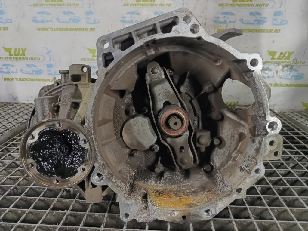 Cutie de viteze manuala 5 trepte 1.6 tdi RSY-cu defect Audi A1 8X [2010 - 2014]